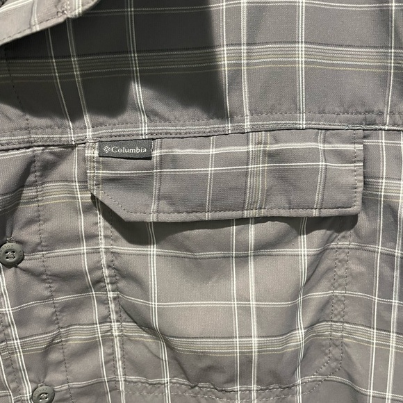 COLUMBIA SPORTSWEAR Men’s Gray Plaid Button-Up Long Sleeved Shirt - Picture 5 of 11